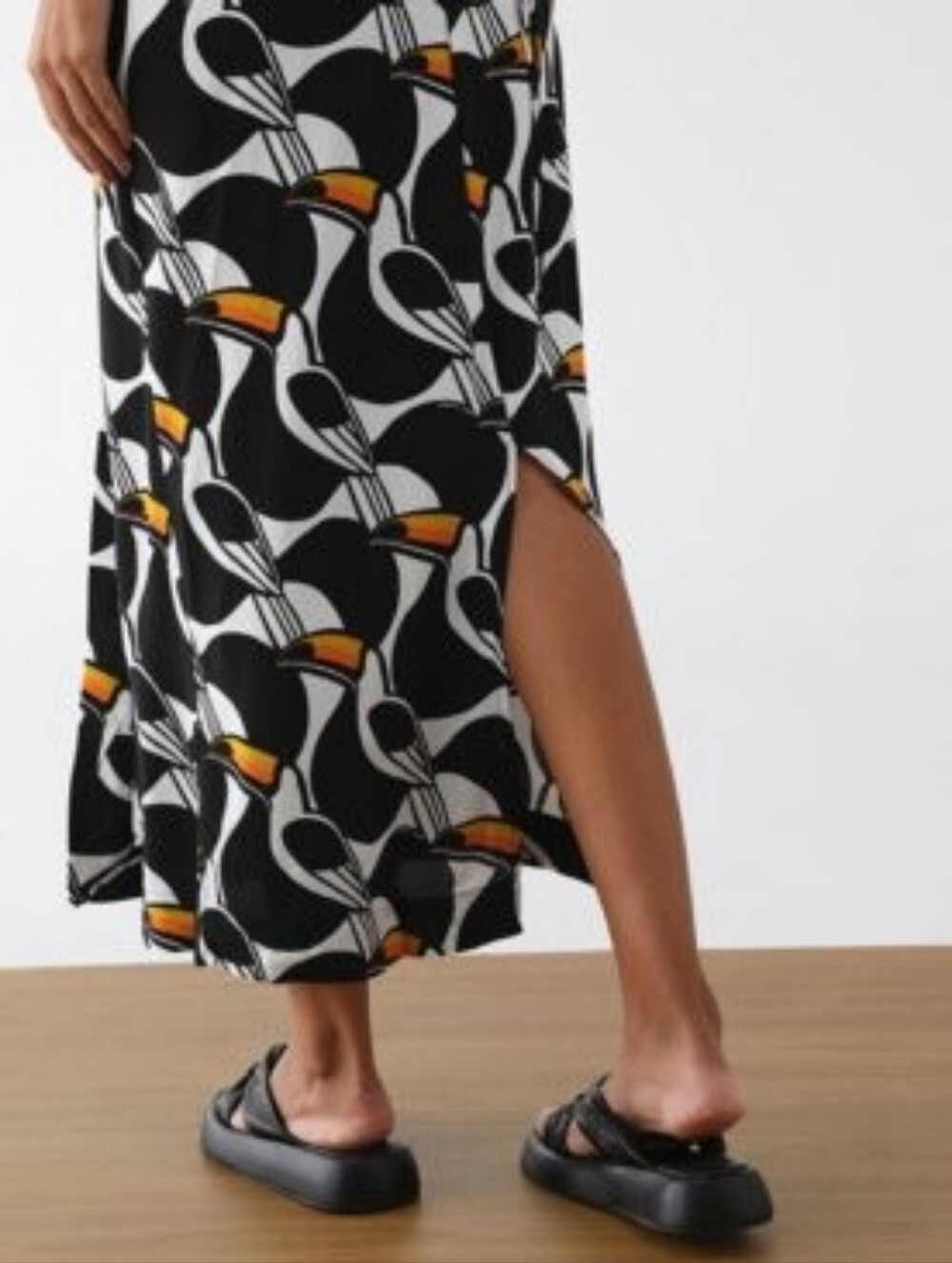 New FARM Rio Brazil Copatucano One-Shoulder Toucan Maxi Dress size Large - Picture 9 of 12